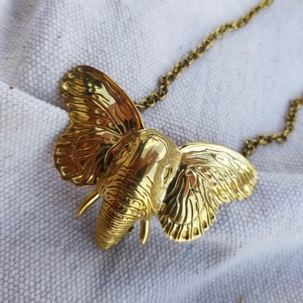 Bisjoux Gold Elephant Pendant Necklace